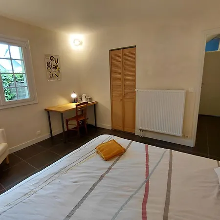 Bed & Breakfast Cozy Lit Queensize Avec Salle De Bain Et Wc Prives La Chapelle-Sur-Erdre